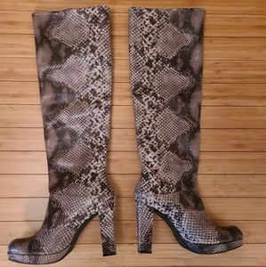 Stuart Weitzman brand new boots